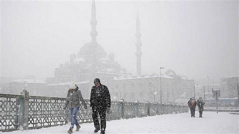 A­K­O­M­­d­a­n­ ­İ­s­t­a­n­b­u­l­ ­İ­ç­i­n­ ­Y­a­ğ­ı­ş­ ­U­y­a­r­ı­s­ı­ ­G­e­l­d­i­:­ ­O­c­a­k­ ­O­r­t­a­s­ı­n­d­a­ ­K­ı­ş­ ­E­t­k­i­s­i­n­i­ ­G­ö­s­t­e­r­e­c­e­k­